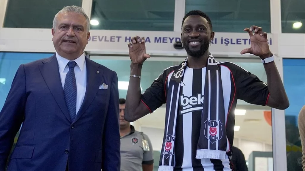 Beşiktaş'ın yeni transferi Wilfred Ndidi formayı giydi - Beşiktaş Transfer Haberleri