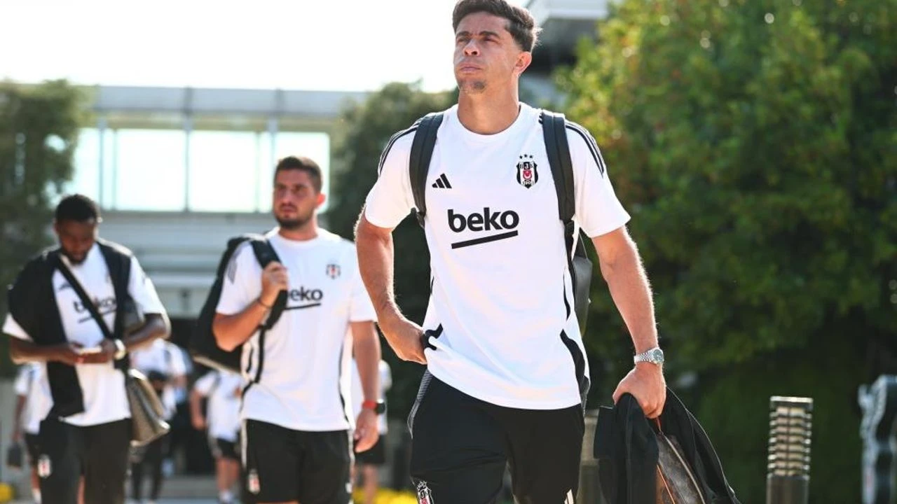 Haluk Kesim: Beşiktaş uzun vadede 3-4-2-1'e dönebilir Haluk Kesim: Beşiktaş uzun vadede 3-4-2-1’e dönebilir