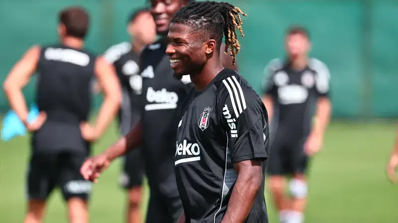 El Bilal Toure siftah yaptı El Bilal Toure siftah yaptı