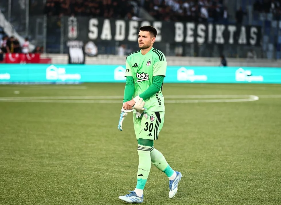 Beşiktaş'ın kaleci sorunu: Ersin fırsatı değerlendiremedi Beşiktaş’ın kaleci sorunu: Ersin fırsatı değerlendiremedi