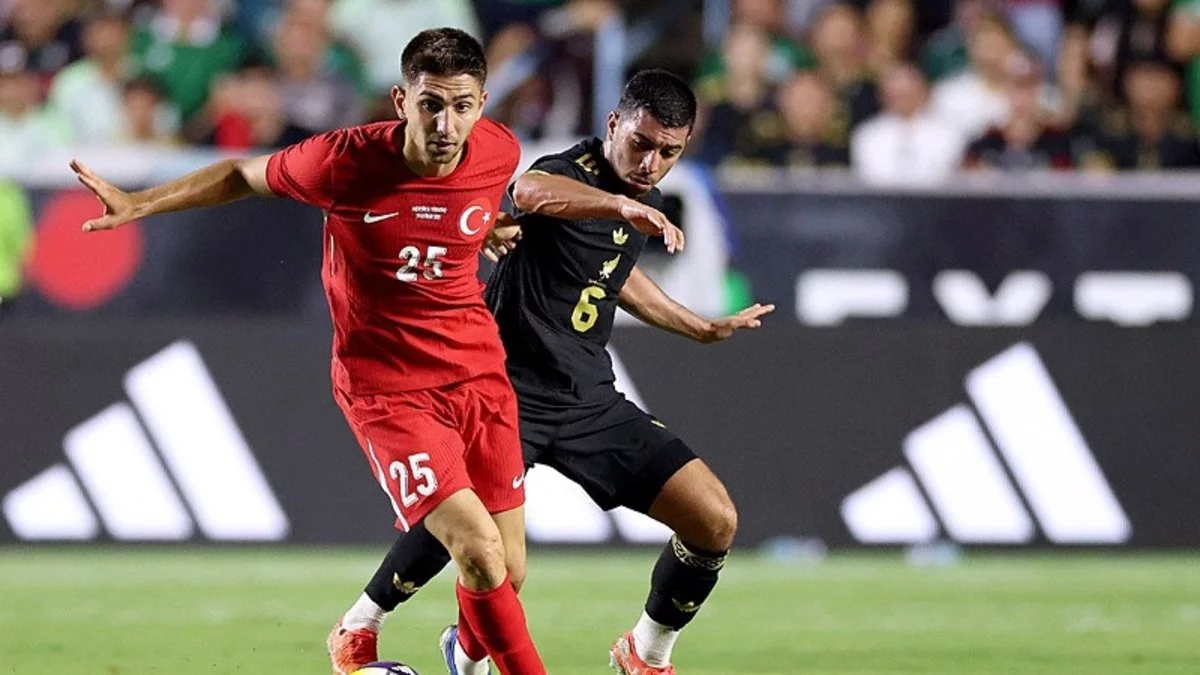 FLAŞ! Demir Ege Tıknaz kadroya alınmadı FLAŞ! Demir Ege Tıknaz kadroya alınmadı
