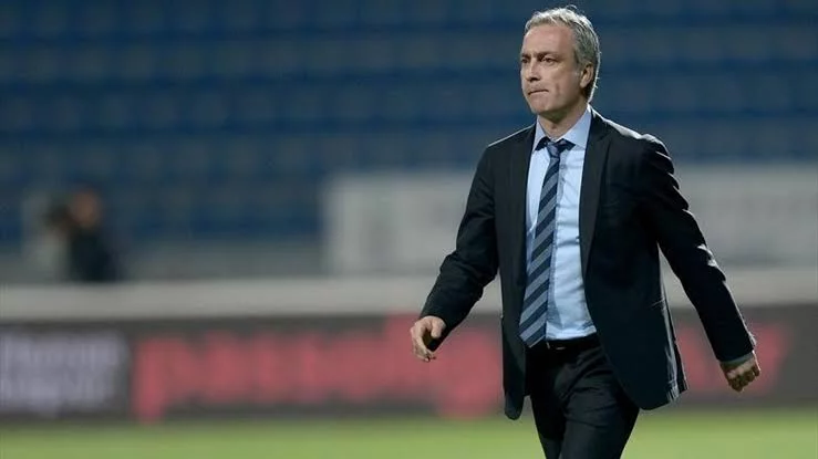 Önder Özen Beşiktaş ile görüştüğünü açıkladı Önder Özen Beşiktaş ile görüştüğünü açıkladı