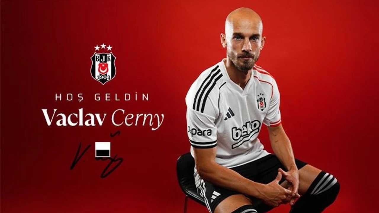 Cerny kulüp tarihindeki 5. Çek futbolcu oldu Cerny kulüp tarihindeki 5. Çek futbolcu oldu