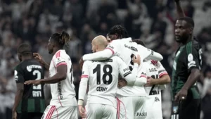 Beşiktaş Kocaelispor maçındaki pozisyonlara Trio bakışı