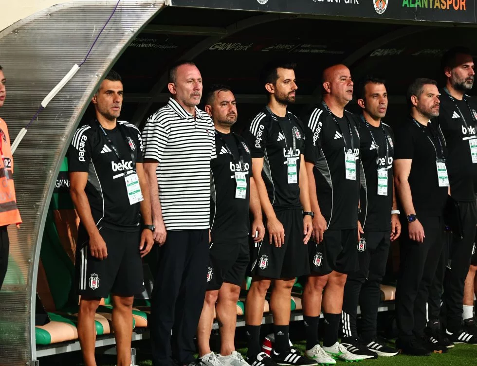 Beşiktaş 11 günde 3 maça çıkacak Beşiktaş 11 günde 3 maça çıkacak