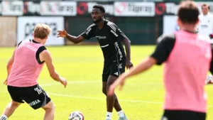 Ndidi takımla çalışmalara başladı