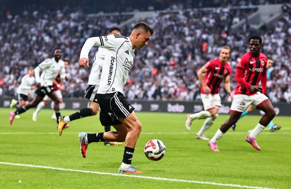 BEŞİKTAŞ ENERJİSİNİ DOĞRU HARCAMAYAN BİR TAKIM