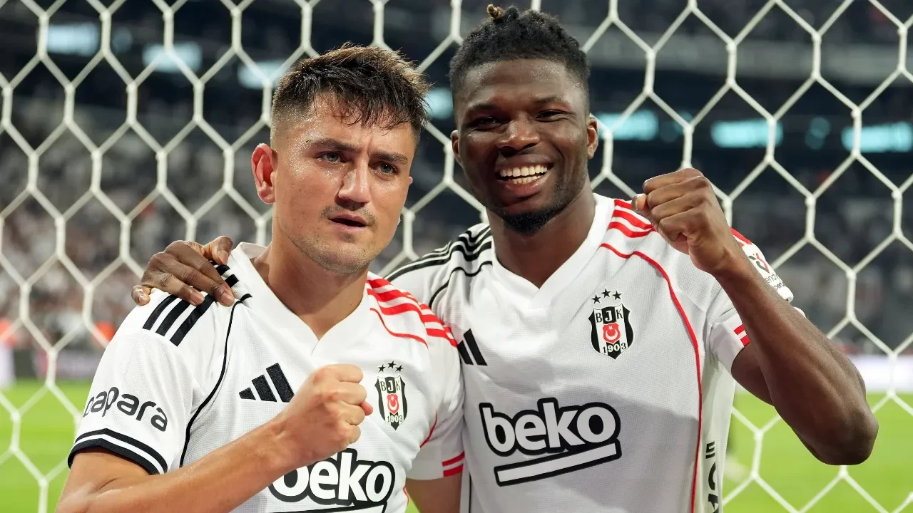 Cengiz Ünder ilk 11'e dönüşe hazırlanıyor Cengiz Ünder ilk 11’e dönüşe hazırlanıyor