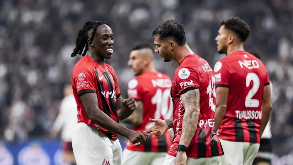 ”Burada Beşiktaş’ı yenmek herkese nasip olmaz.”