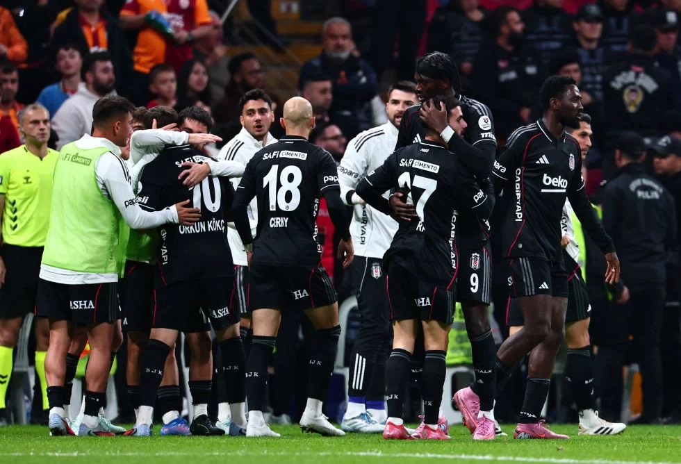 Beşiktaş, Galatasaray karşısında 3 puanı kaçırdı Beşiktaş, Galatasaray karşısında 3 puanı kaçırdı
