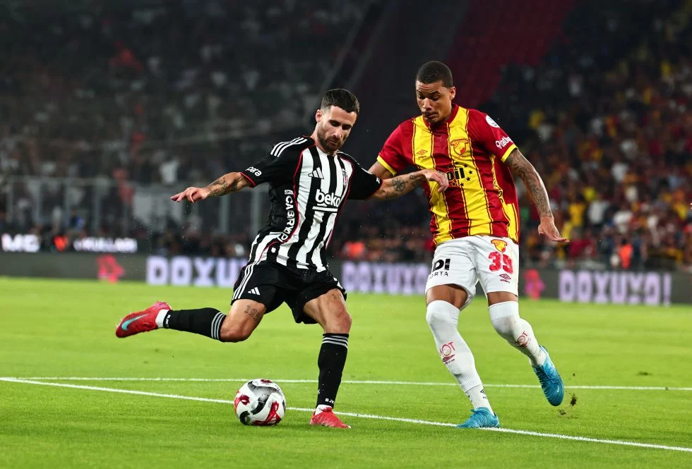 Rafa Silva, FC 26'da haftanın takımına seçildi Rafa Silva, FC 26’da haftanın takımına seçildi